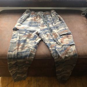 Cameo cargo sweat pants!